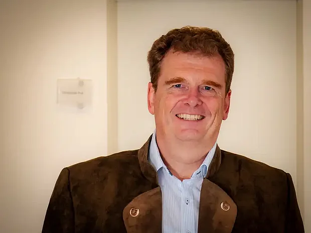 Steuerberater Christopher Pult aus Füssen – Porträtfoto